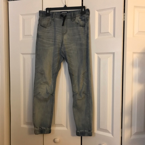 Levi's Other - Boys Levi’s joggers size 16 Levi's Other - Boys Levi’s joggers size 16